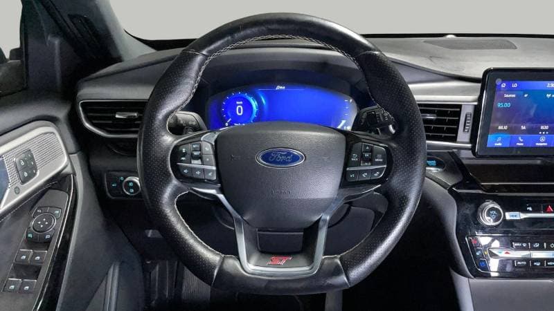 2022 Ford Explorer ST thumbnail 8