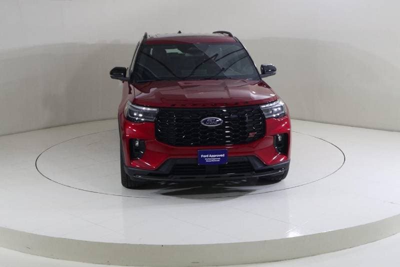 2025 Ford Explorer ST thumbnail 6