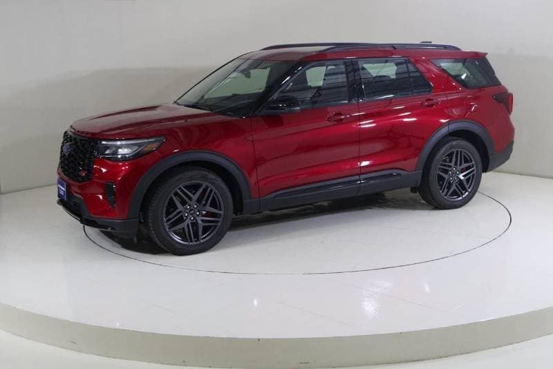 2025 Ford Explorer ST thumbnail 7