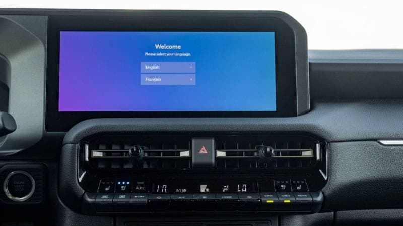 2026 Toyota Prado VXR thumbnail 8