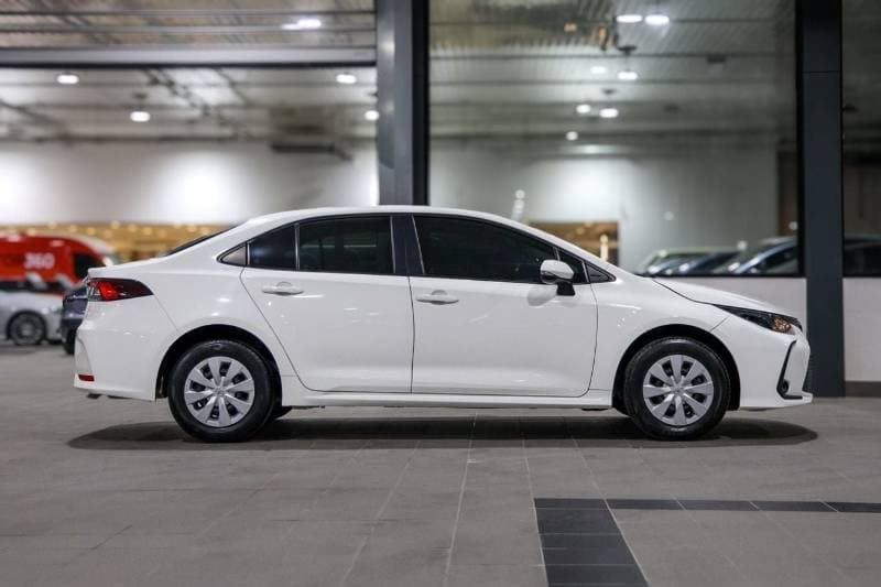 2024 Toyota Corolla XLI thumbnail 7