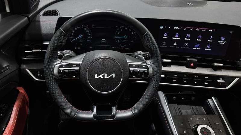 2025 Kia Sportage SX thumbnail 8
