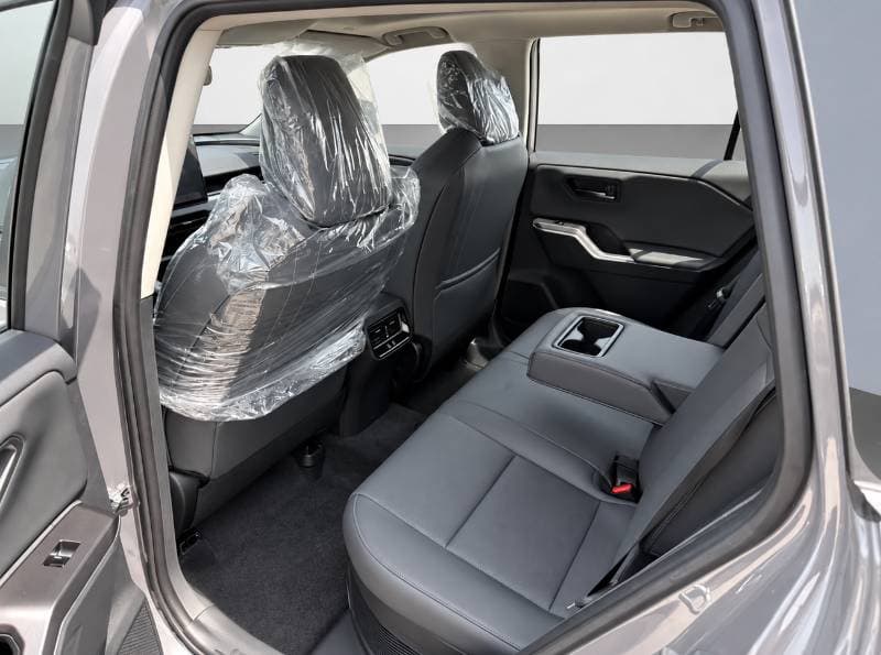 2026 Toyota RAV4 LUXURY HEV thumbnail 4