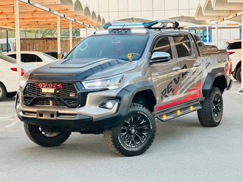 2020 Toyota Hilux ADVENTURE thumbnail 2
