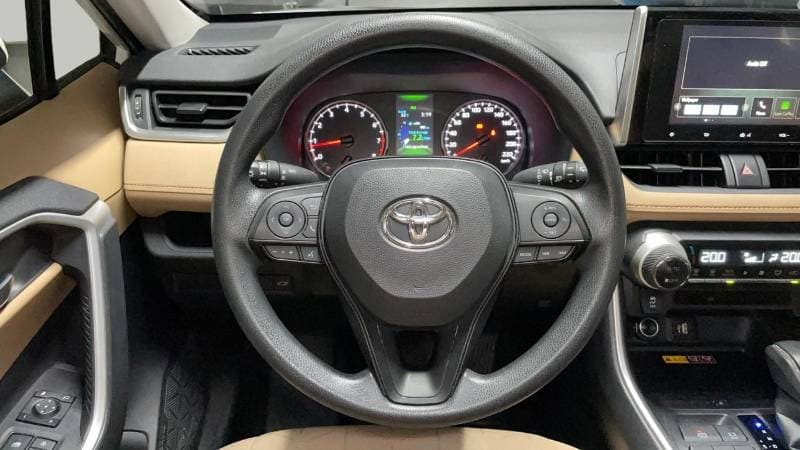 2024 Toyota RAV4 VX thumbnail 8