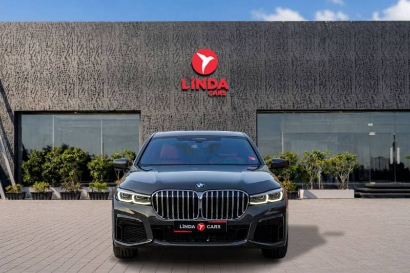 2021 BMW 740Li M Sport thumbnail 2