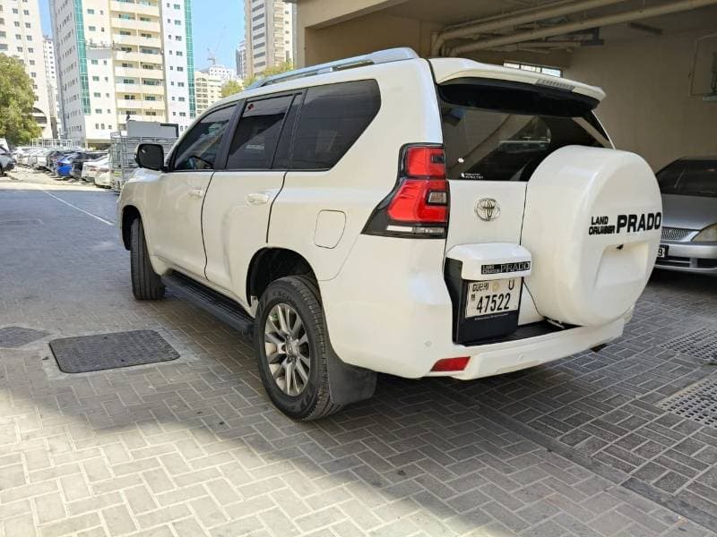 2018 Toyota Prado GXR thumbnail 7