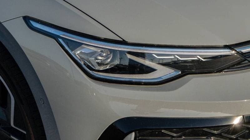 2025 Volkswagen Golf R TOPLINE thumbnail 7