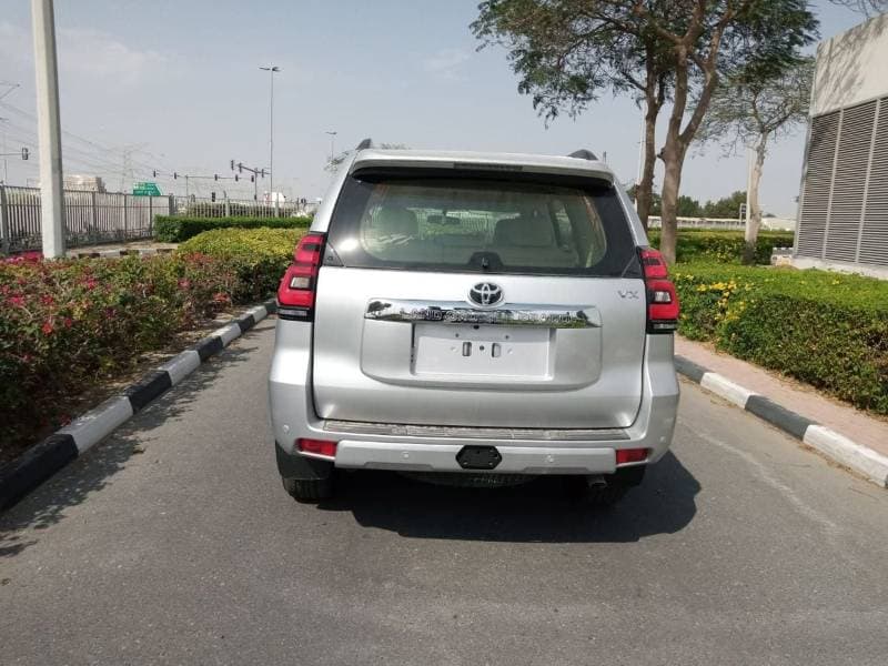 2023 Toyota Prado VX thumbnail 3