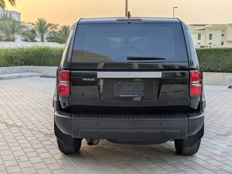 2024 Toyota Prado TX1 thumbnail 6