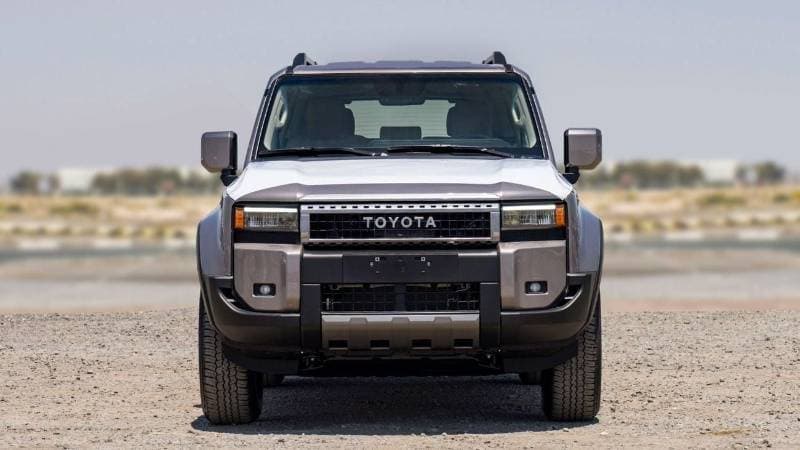 2025 Toyota Prado VXR thumbnail 3