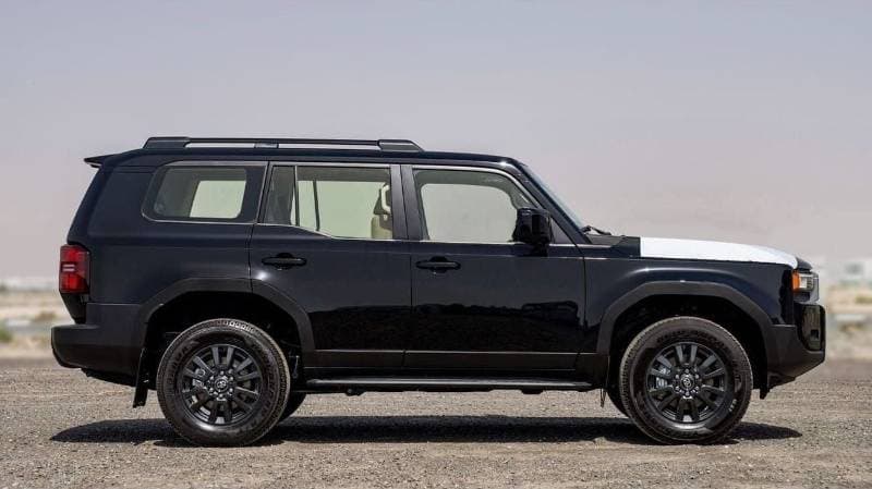 2024 Toyota Prado GXR thumbnail 3