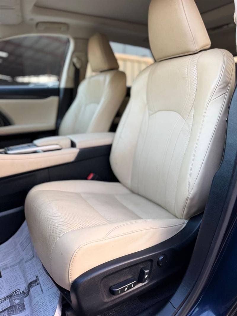 2021 Lexus RX300 thumbnail 6