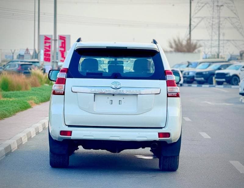 2017 Toyota Prado GXR thumbnail 5