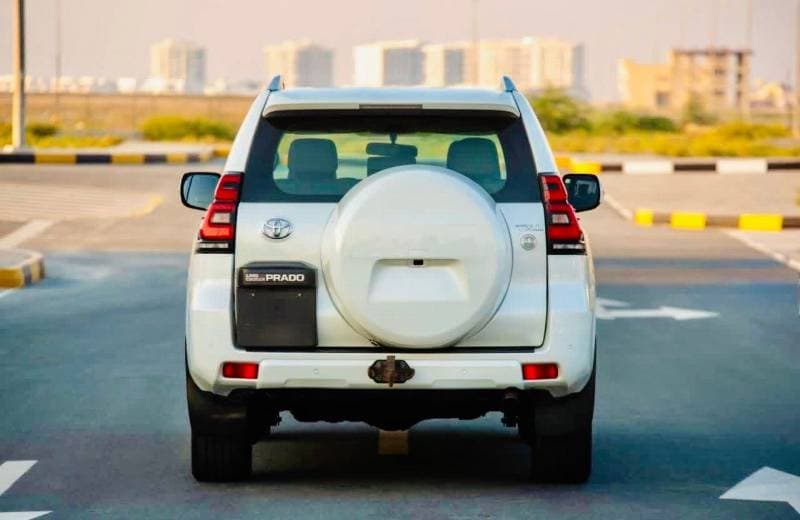2023 Toyota Prado TXL3 thumbnail 8