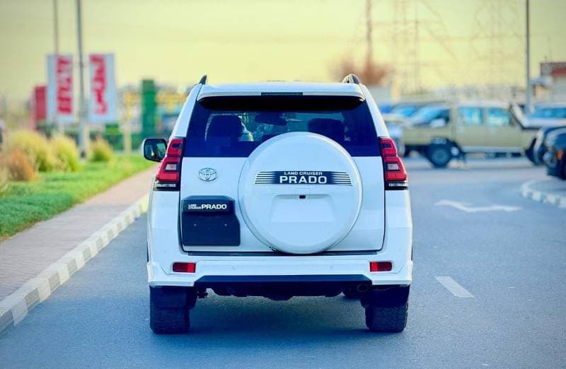 2020 Toyota Prado thumbnail 6
