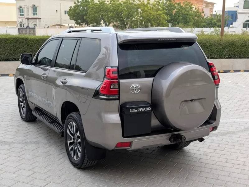 2022 Toyota Prado TX L thumbnail 7