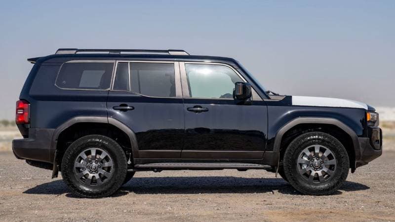 2025 Toyota Prado thumbnail 7