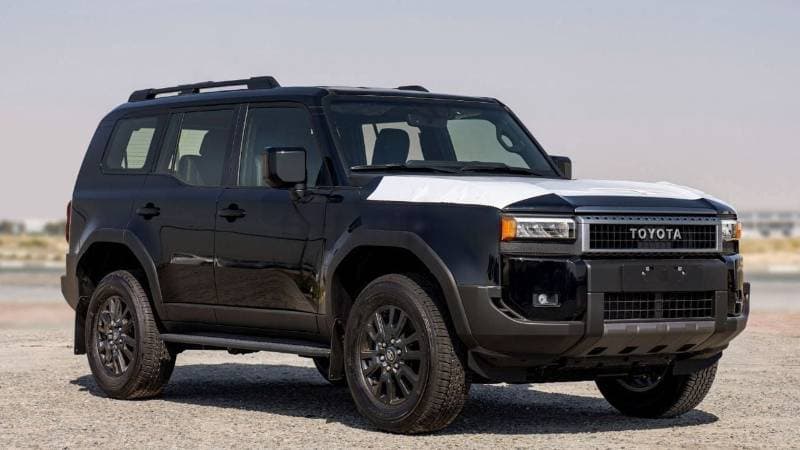 2025 Toyota Prado TXL thumbnail 3
