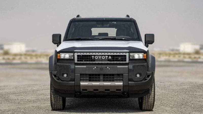 2025 Toyota Prado GXR thumbnail 3