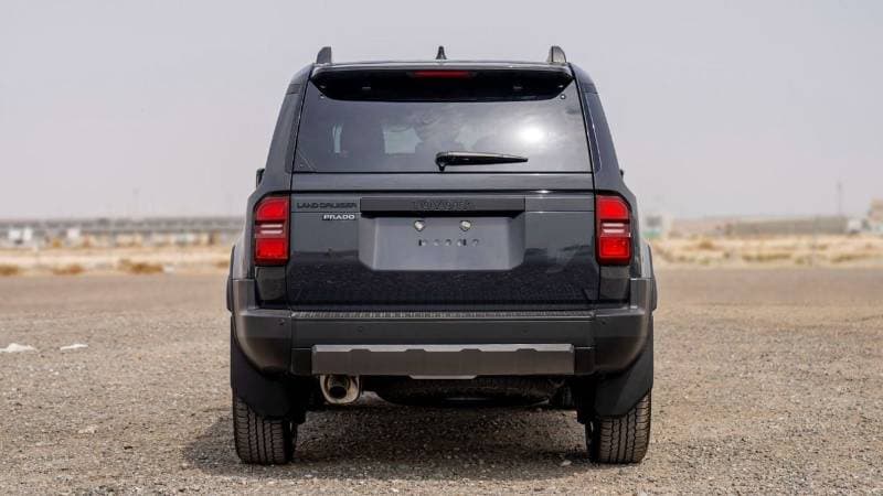 2025 Toyota Prado VXR thumbnail 3