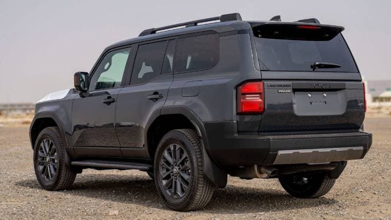 2025 Toyota Prado VXR thumbnail 7