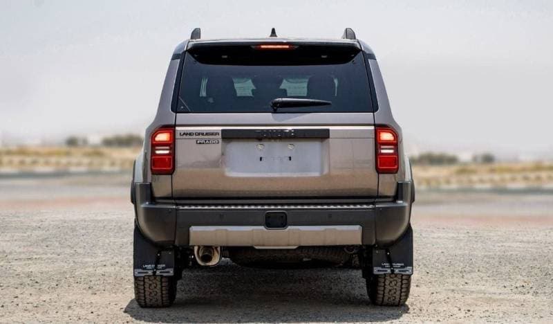 2025 Toyota Prado GXR thumbnail 3