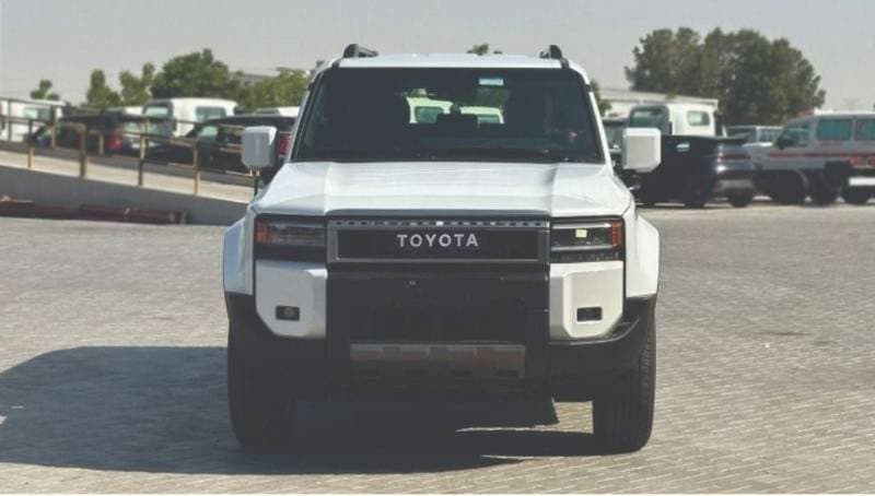 2025 Toyota Prado GXR thumbnail 3