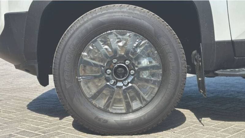 2025 Toyota Prado GXR thumbnail 7