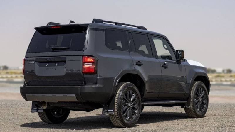 2025 Toyota Prado VXR thumbnail 4