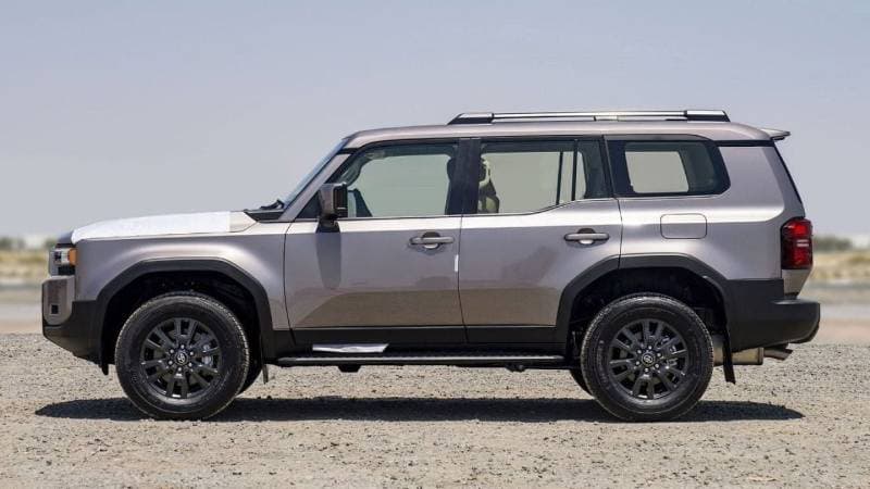 2025 Toyota Prado VXR thumbnail 6