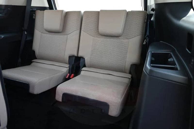 2025 Toyota Prado TXL3 thumbnail 7