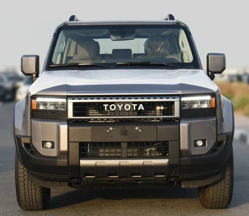 2026 Toyota Prado VXR thumbnail 3
