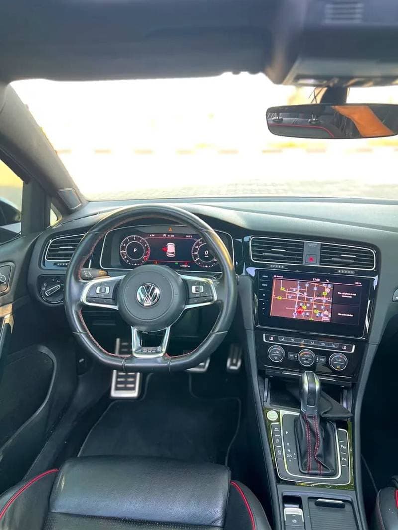 2019 Volkswagen Golf SE thumbnail 8