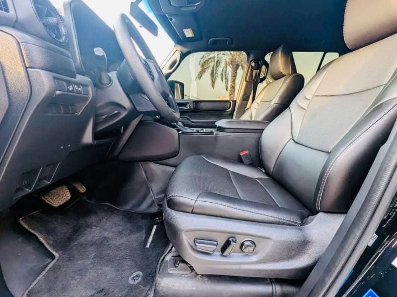2024 Toyota Prado GXR thumbnail 6