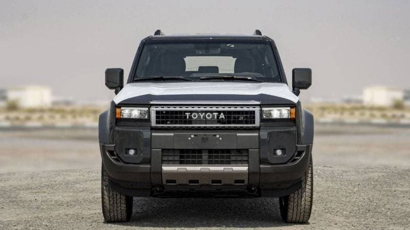 2025 Toyota Prado GXR thumbnail 3
