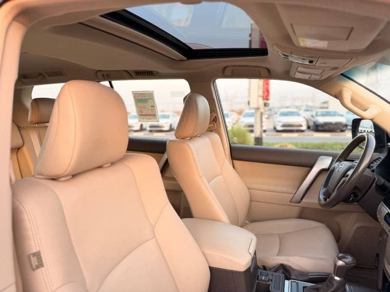 2022 Toyota Prado TX L thumbnail 8
