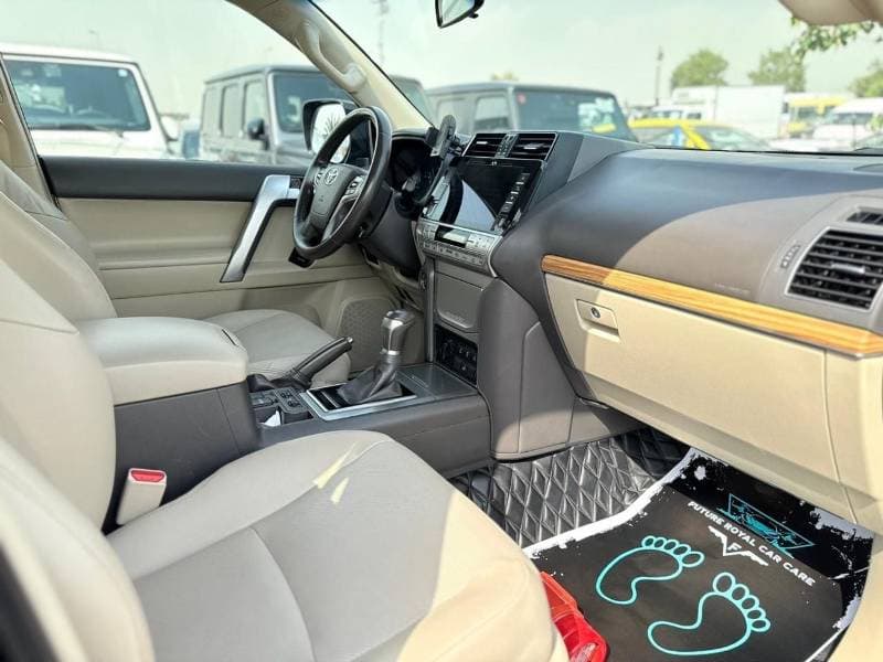 2021 Toyota Prado VXR thumbnail 8