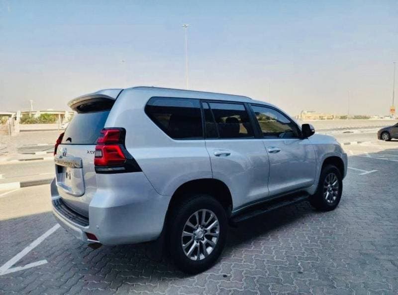 2019 Toyota Prado VXR thumbnail 2