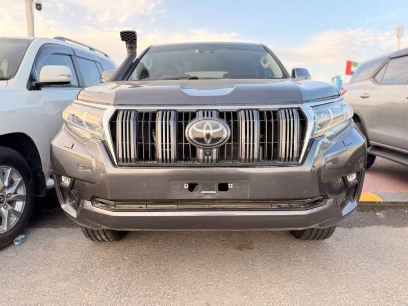 2018 Toyota Prado thumbnail 3