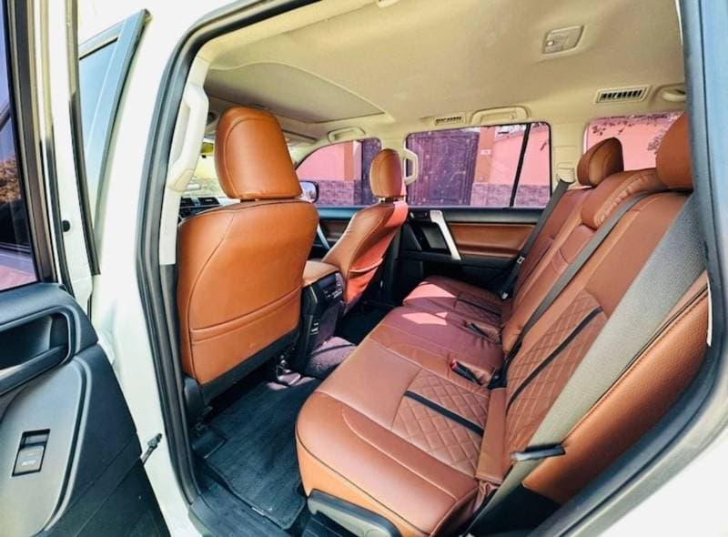 2019 Toyota Prado VXR thumbnail 8
