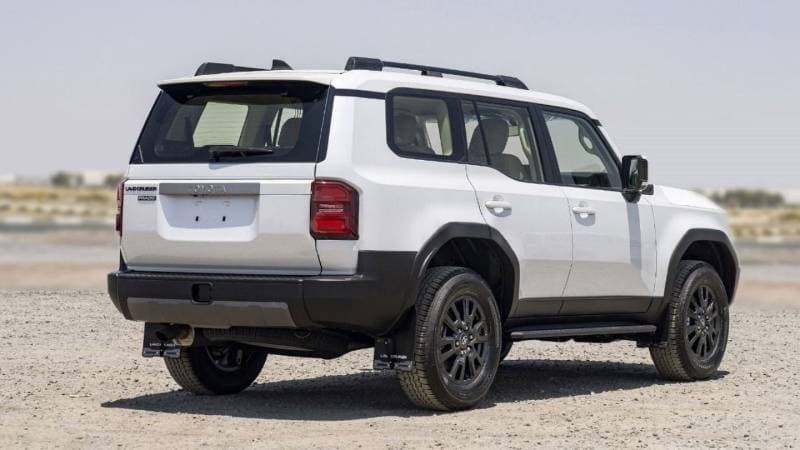 2025 Toyota Prado GXR thumbnail 3