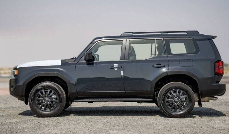 2025 Toyota Prado GXR thumbnail 4