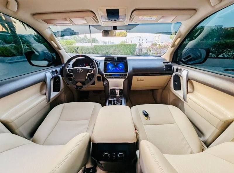 2018 Toyota Prado GXR thumbnail 5