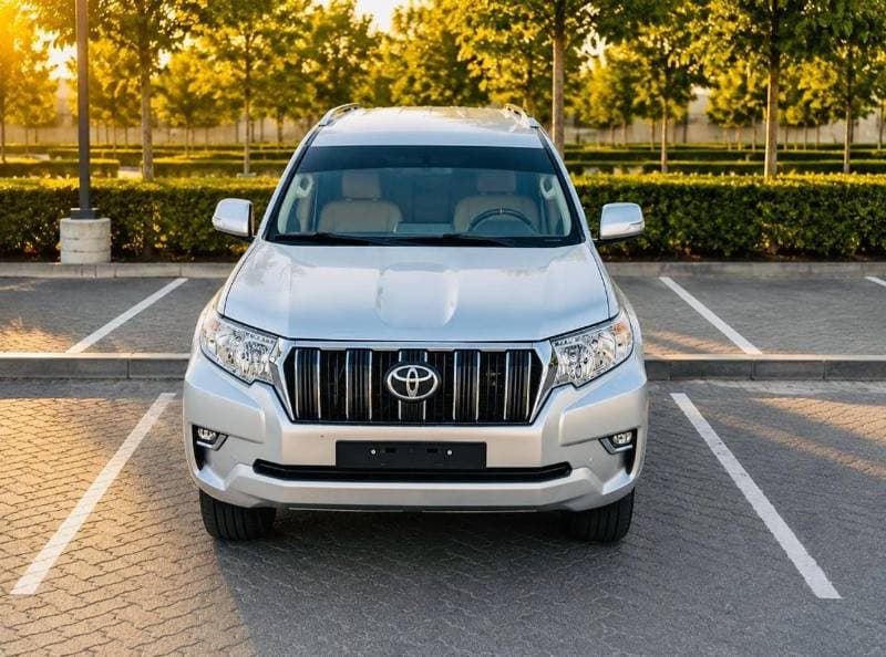 2018 Toyota Prado GXR thumbnail 2