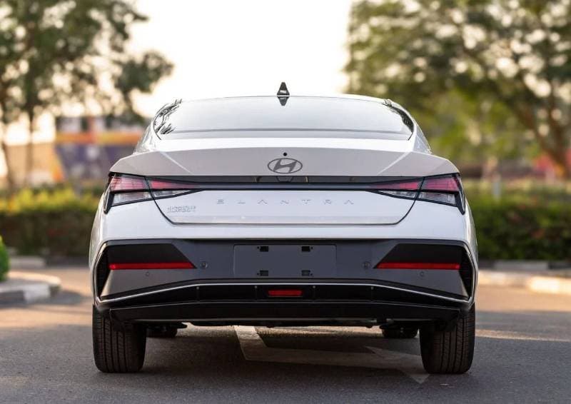 2025 Hyundai Elantra SMART thumbnail 2