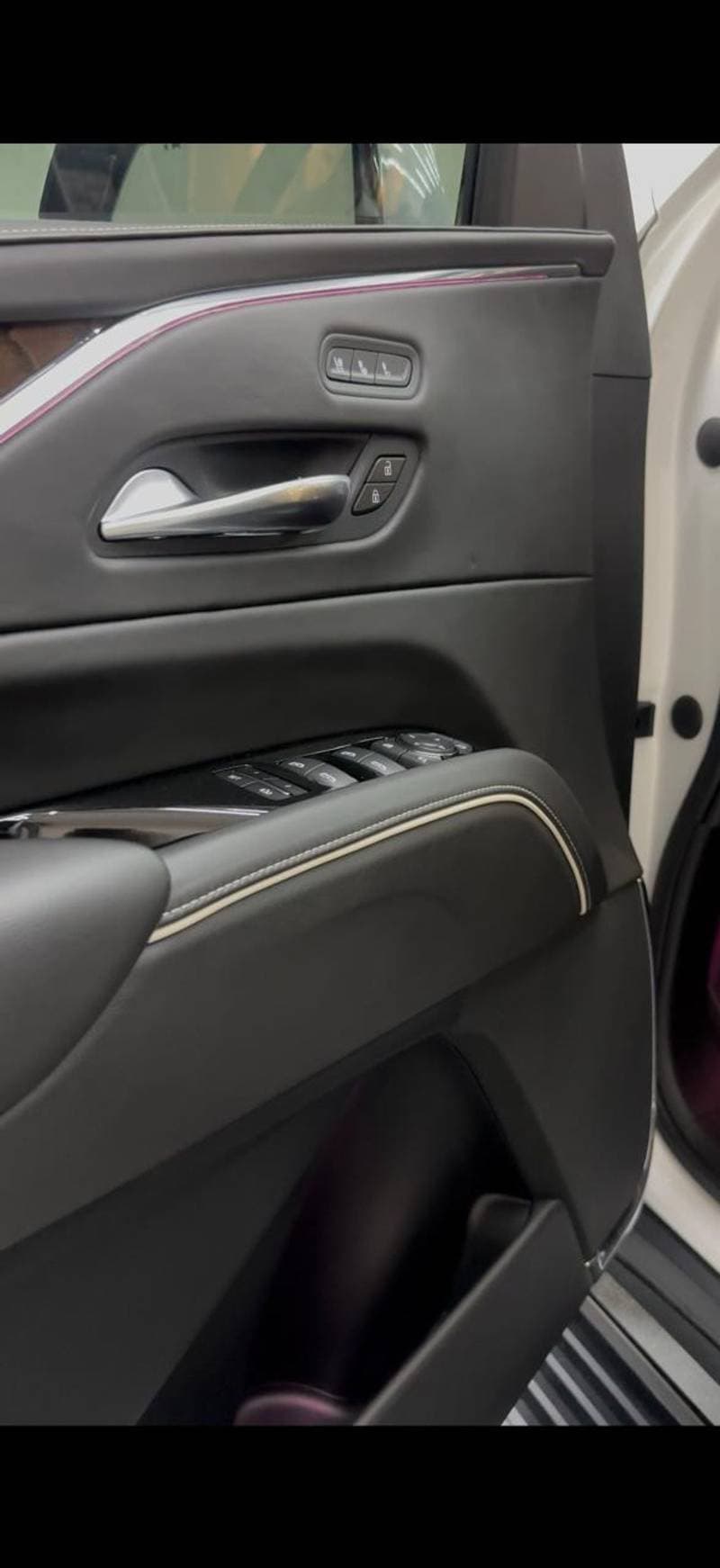 2022 Cadillac Escalade PREMIUM LUXURY PLATINUM thumbnail 3