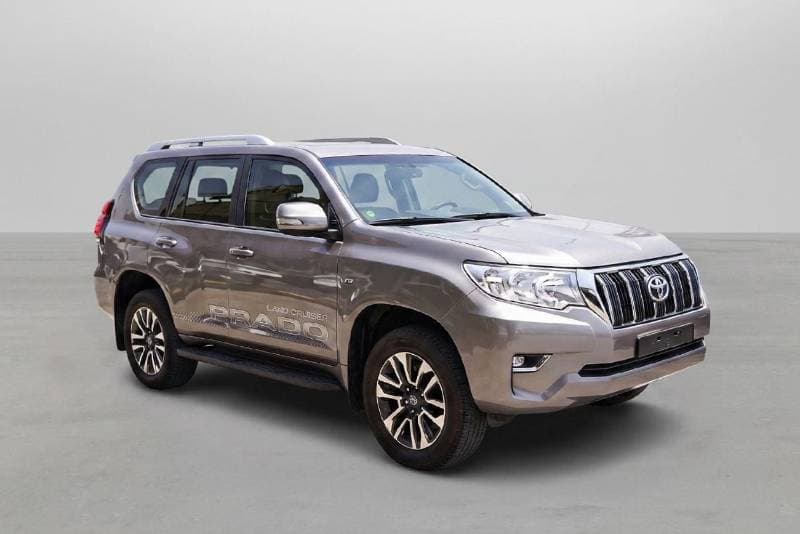 2022 Toyota Prado TX L thumbnail 3