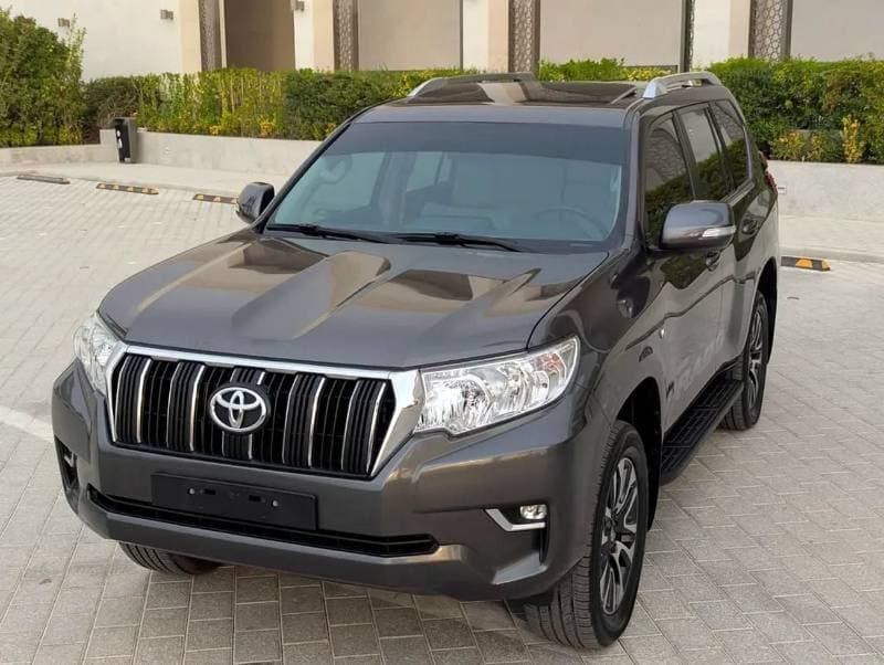 2022 Toyota Prado TX L thumbnail 2
