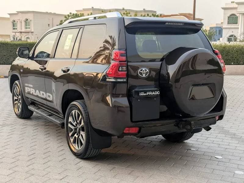 2022 Toyota Prado TX L thumbnail 5
